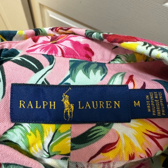 Beautiful Pink Hibiscus Ralph Lauren short sleeve cotton button-down shirt! - Picture 2 of 7
